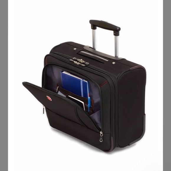 Swissgear 0970 Professional Wheeled Computer Business Case - Black - Picture 4 of 15